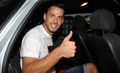 Η άφιξη του Νίκολα Λεάλι στην Αθήνα