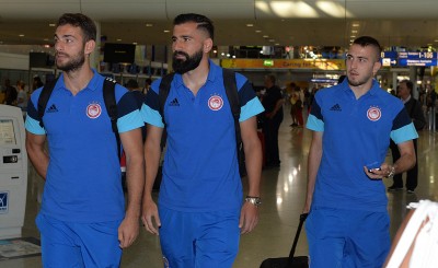 Η αναχώρηση του Ολυμπιακού για το Βέλγιο
