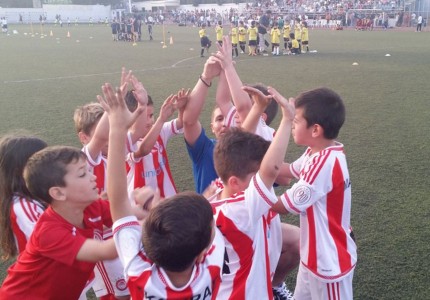 Γκολ για καλό σκοπό από τις Σχολές του Ολυμπιακού!