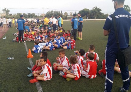 Γκολ για καλό σκοπό από τις Σχολές του Ολυμπιακού!