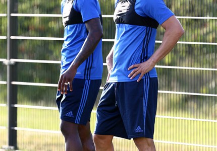 Θρύλος με Ντε Λα Μπέγια!