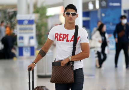 Αναχώρησε για το πρώτο βήμα (photos)