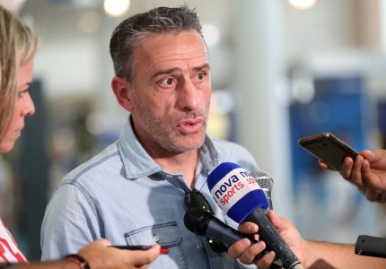 Αναχώρησε για το πρώτο βήμα (photos)