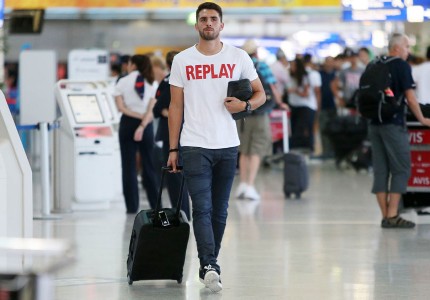 Αναχώρησε για το πρώτο βήμα (photos)