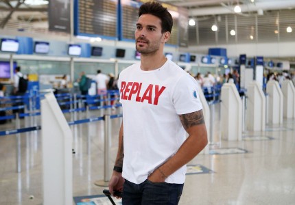 Αναχώρησε για το πρώτο βήμα (photos)