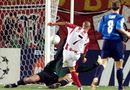 Μαγική εμφάνιση και εξάρα στη φιναλίστ του Champions League! (photos, video)