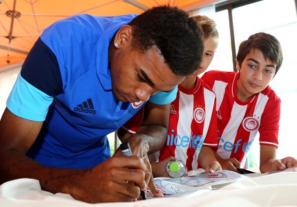 Λατρεία για τους 