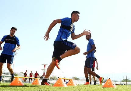Φουλάρει για Λάρισα (photos)