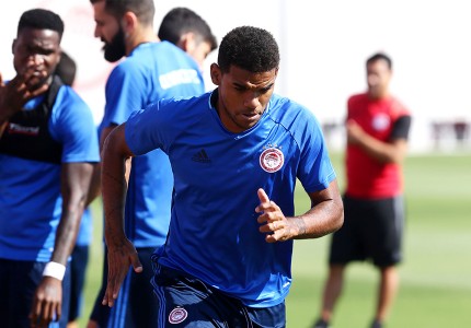 Φουλάρει για Λάρισα (photos)