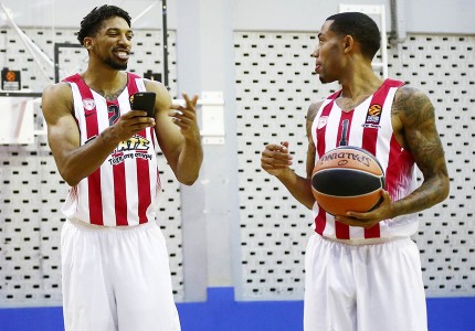 Μία παρέα, μία οικογένεια