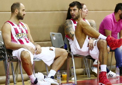 Μία παρέα, μία οικογένεια