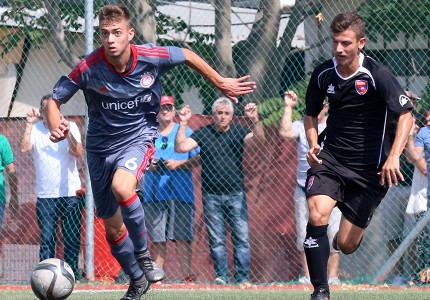 Εικόνες από τη νίκη της Κ17