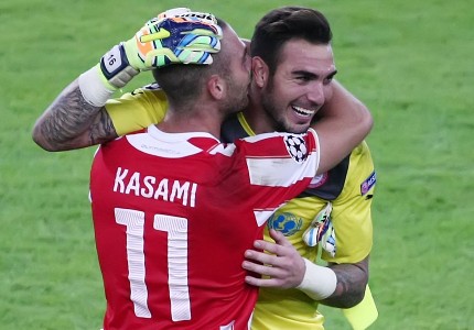 Προσκύνησε (και) η 