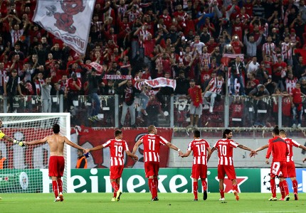 Προσκύνησε (και) η 