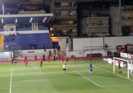 Άναψαν οι προβολείς και... προθέρμανση
