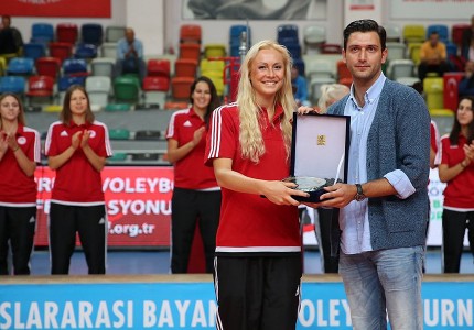 Η πρώτη κούπα της σεζόν (photos)