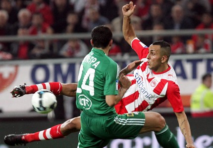 Έτσι γλεντάει ο Πειραιάς (photos, video)