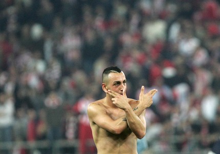 Έτσι γλεντάει ο Πειραιάς (photos, video)