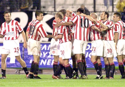 Ξεπουπούλιασε τους αετούς (photos, videos)