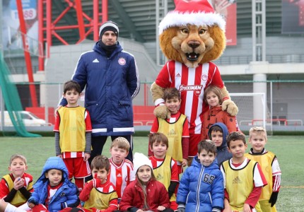 Διασκέδασαν και αντάλλαξαν δώρα