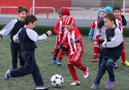 Διασκέδασαν και αντάλλαξαν δώρα