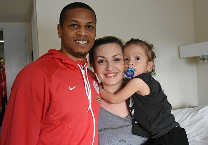 Μοίρασαν δώρα και χαμόγελα! (photos)