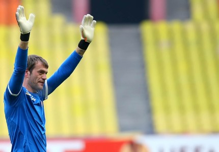 Έτσι αγαπάει ο Πειραιάς (photos, videos)