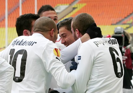 Έτσι αγαπάει ο Πειραιάς (photos, videos)