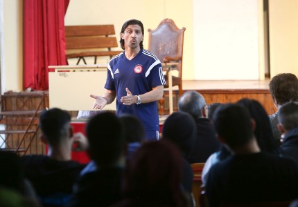 Επίσκεψη Αμανατίδη στο 1ο ΕΠΑΛ Πειραιά (photos)