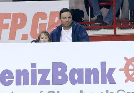 Μια οικογένεια ο Θρύλος (photos)