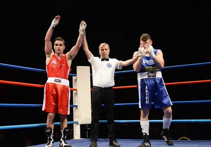 Θρύλος και στην Πυγμαχία! (photos)