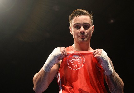 Θρύλος και στην Πυγμαχία! (photos)