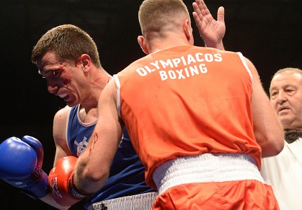 Θρύλος και στην Πυγμαχία! (photos)