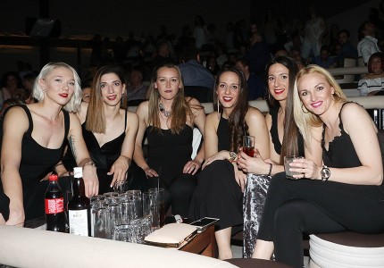 Έτσι γλεντάει ο Πειραιάς (photos)