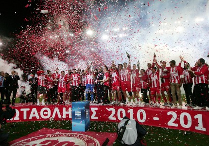 Φιέστα με 6άρα... και ο εφιάλτης τους ξεκίνησε! (videos, photos)