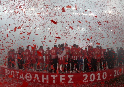 Φιέστα με 6άρα... και ο εφιάλτης τους ξεκίνησε! (videos, photos)