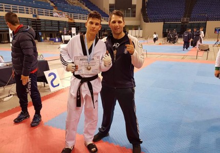 Χρυσό μετάλλιο ο Μπάτσης!