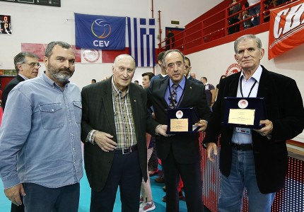 Ο Θρύλος τίμησε την ιστορία του! (video)