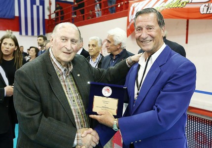 Ο Θρύλος τίμησε την ιστορία του! (video)