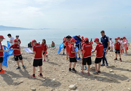 Καθαρισμός της Φρεαττύδας από την οικογένεια του Ολυμπιακού!