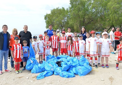 Καθαρισμός της Φρεαττύδας από την οικογένεια του Ολυμπιακού!