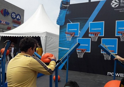 Μικρό το ενδιαφέρον στην Fanzone (video+photos)