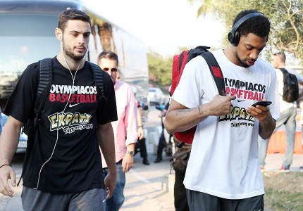 Η άφιξη του Ολυμπιακού με Σπανούλη (photos)