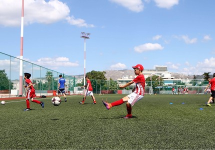 Εκατοντάδες παιδιά στο summer camp (photos)