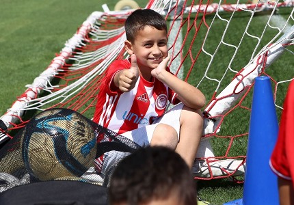 Εκατοντάδες παιδιά στο summer camp (photos)