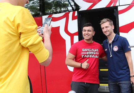 Περίμεναν τον Θρύλο στο Μόναχο! (photos)