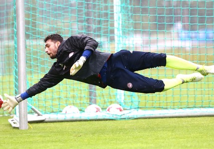 Τους... τρέχει ο Ράντος! (Photos)