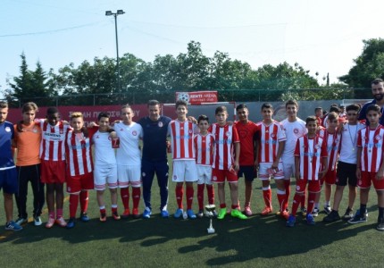 Με Ιμπαγάσα η τελετή λήξης στην κεντρική σχολή (photos)