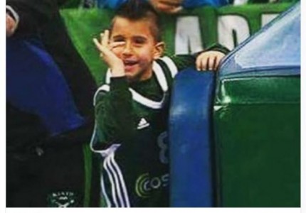 Ναι ρε, δώστε και συγχαρητήρια! Σε αυτούς...