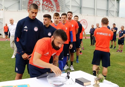 Ο αγιασμός του Θρύλου (Photos)